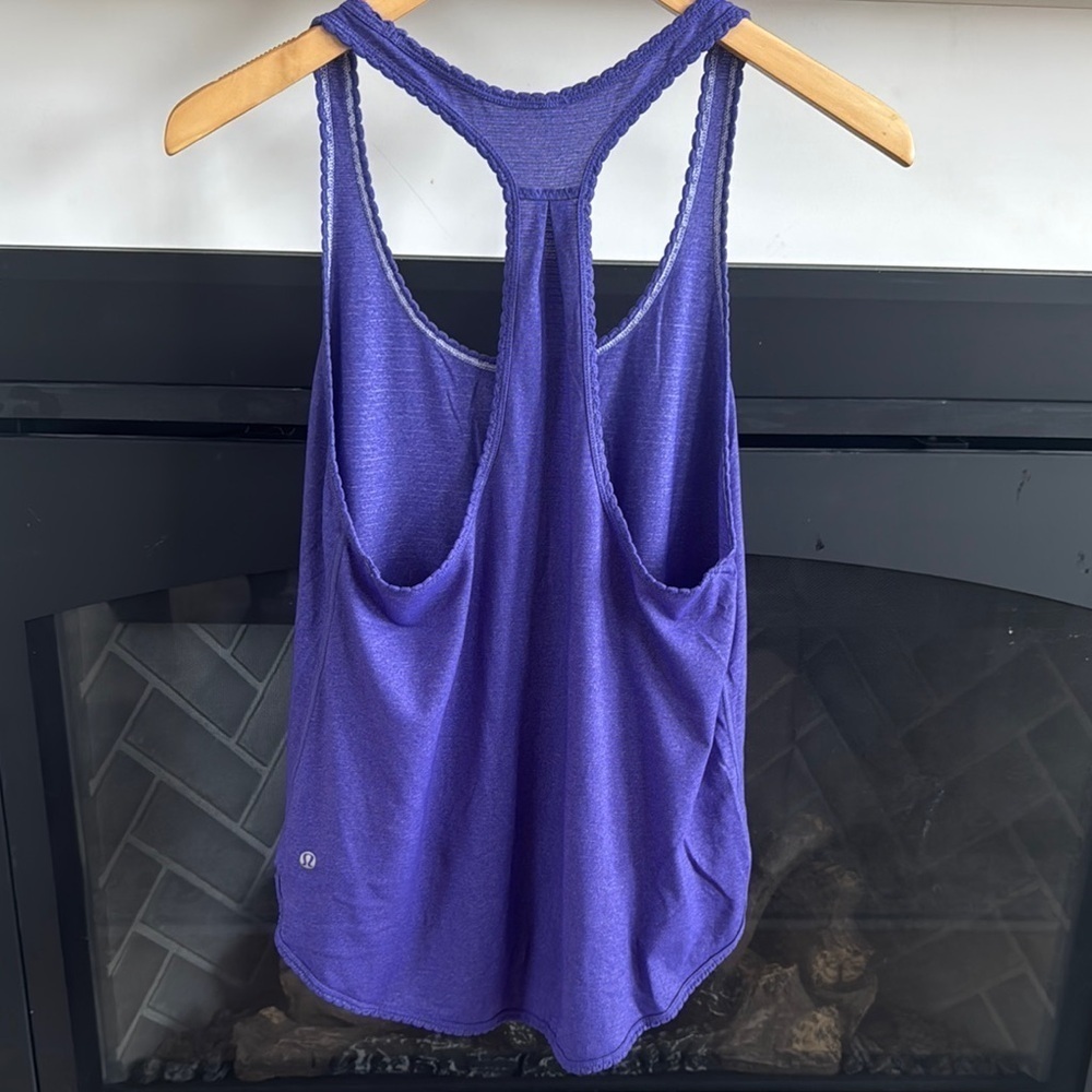 Lululemon Purple Tank with Scalloped Edging – Super Stretchy - Picture 4 of 5
